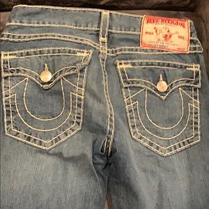 Men’s True Religion Wide Legged Jeans.